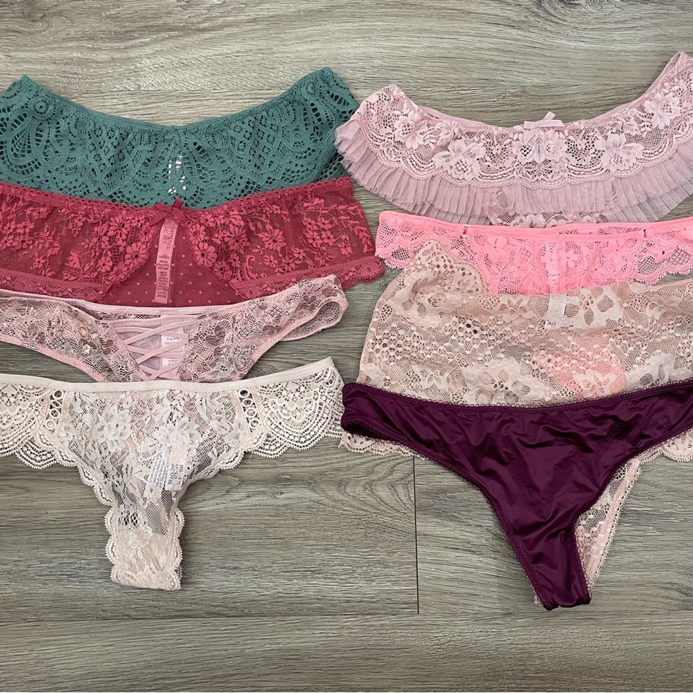 8 NWOT VS Thong Panties